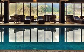 รูมส์ โฮเทล คาซเบกี